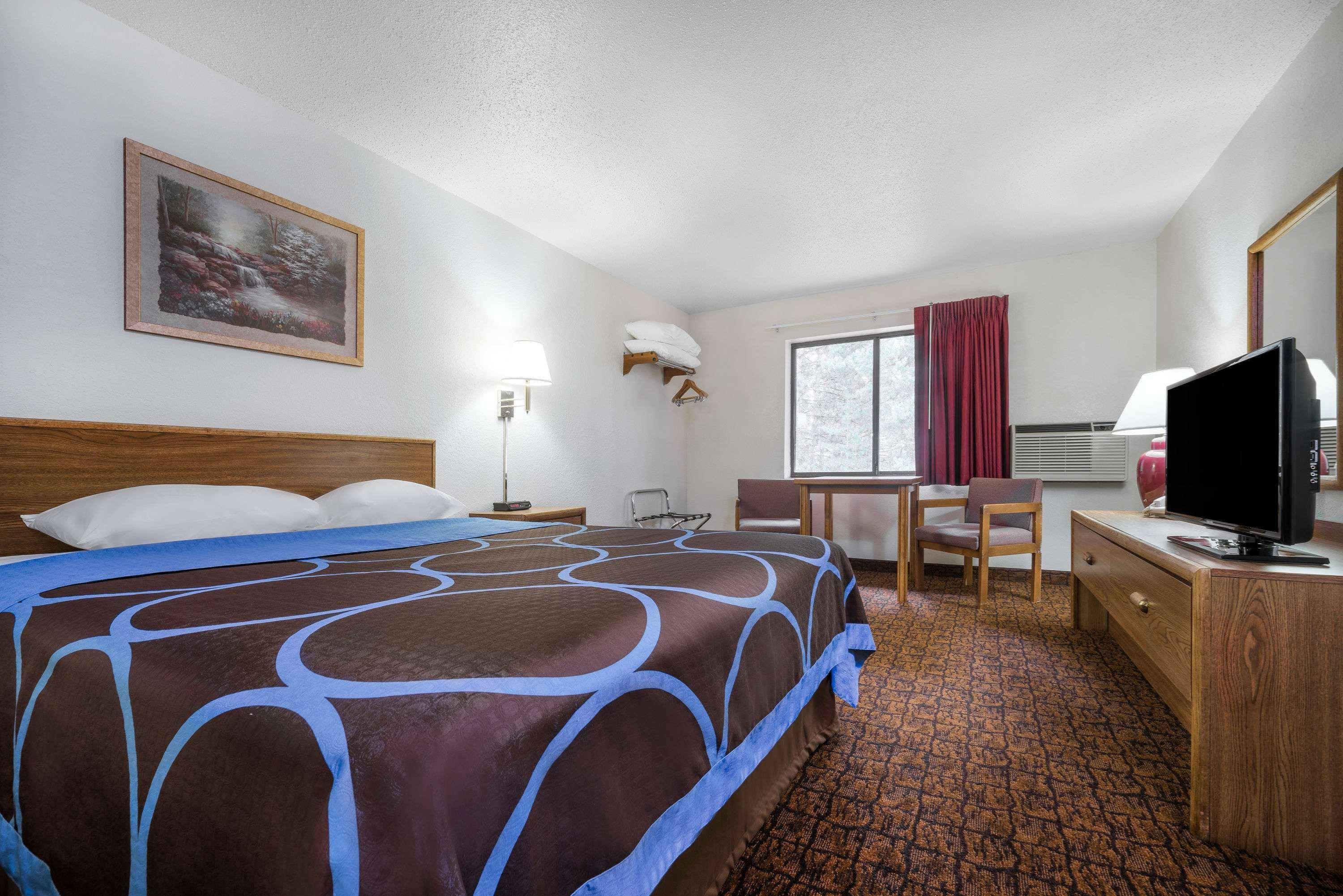 Super 8 By Wyndham Park Rapids Hotell Eksteriør bilde